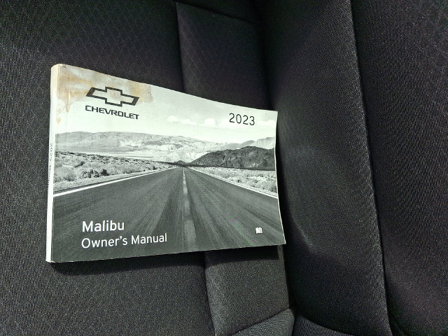 Used 2023 Chevrolet Malibu LS FWD image 26