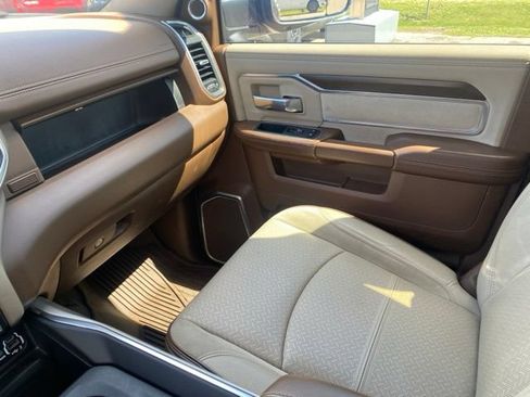 Used 2022 RAM 3500 Laramie AWD/4WD image 17