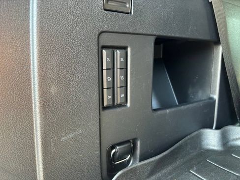 Used 2019 Ford Expedition Platinum RWD image 23