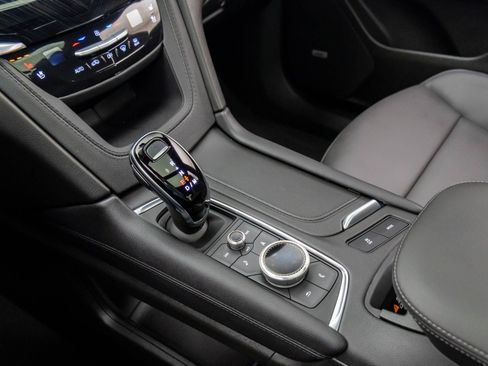 New 2025 Cadillac XT6 Premium Luxury image 13