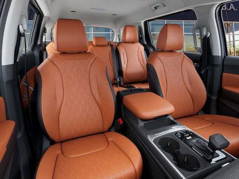 New 2026 Kia Carnival EX FWD image 16