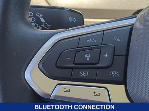 Certified 2022 Volkswagen Tiguan SE w/ Panoramic Sunroof Package FWD image 14