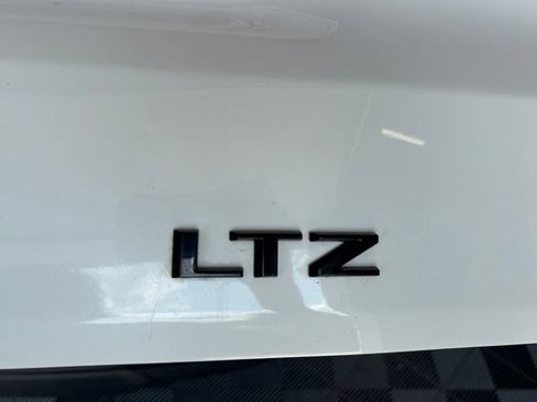 Used 2022 Chevrolet Tahoe LT w/ LT Signature Plus Package AWD/4WD image 23
