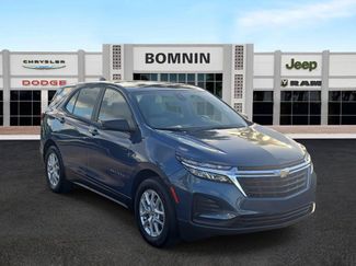 Used 2024 Chevrolet Equinox LS w/ Driver Confidence II Package video 2