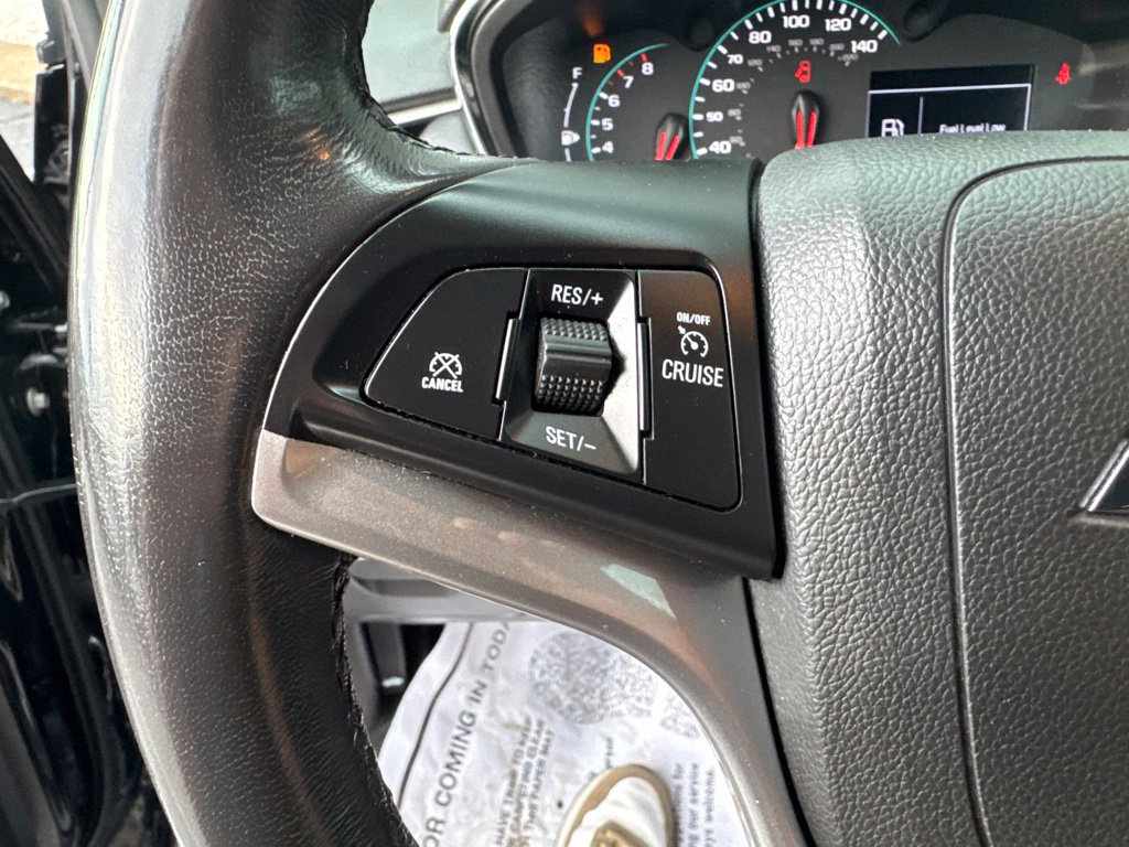 Used 2019 Chevrolet Trax LT w/ LT Convenience Package AWD/4WD image 14
