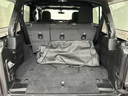 Used 2021 Jeep Wrangler Unlimited Sport AWD/4WD image 21