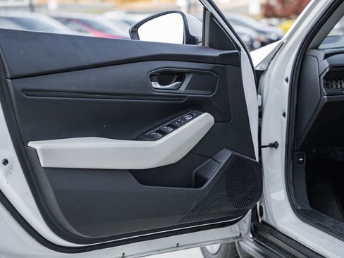 Certified 2024 Honda Accord EX image 31