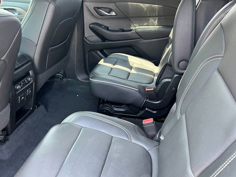 Used 2024 Chevrolet Traverse Premier w/ Redline Edition image 11