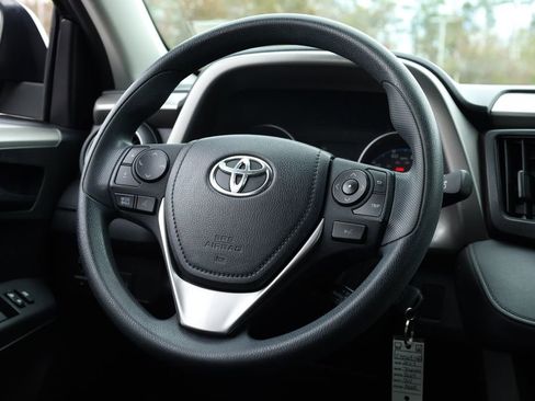 Used 2017 Toyota RAV4 LE image 25