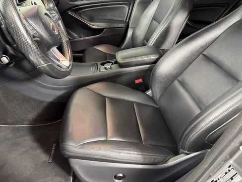 Used 2015 Mercedes-Benz CLA 250 image 11
