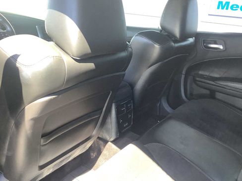 Used 2017 Dodge Charger R/T RWD image 12