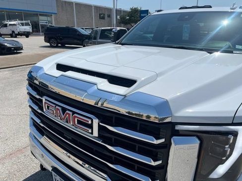 Used 2025 GMC Sierra 2500 SLT w/ Texas SLT Premium Package AWD/4WD image 7