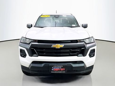 Used 2024 Chevrolet Colorado LT w/ LT Convenience Package image 2