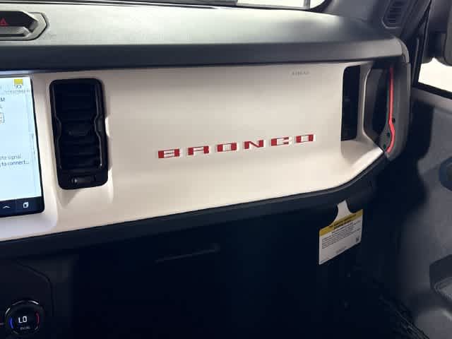 New 2026 Ford Bronco Heritage Edition AWD/4WD image 4