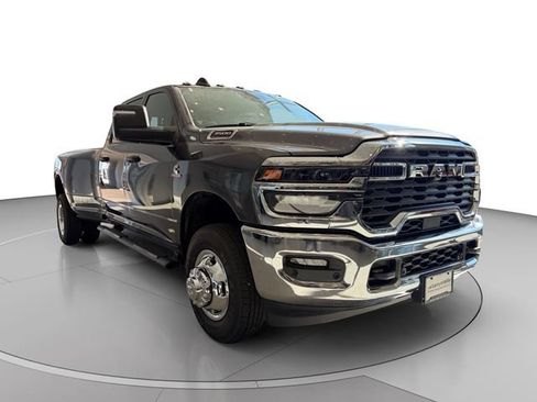 New 2026 RAM 3500 Tradesman AWD/4WD image 8