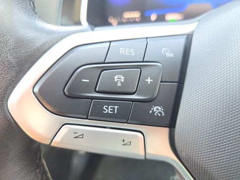 Certified 2022 Volkswagen Jetta SE FWD image 22