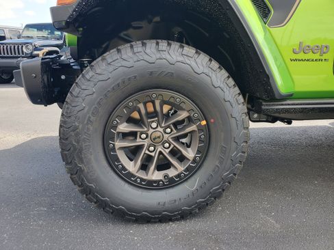 New 2025 Jeep Wrangler Unlimited Rubicon 392 image 10