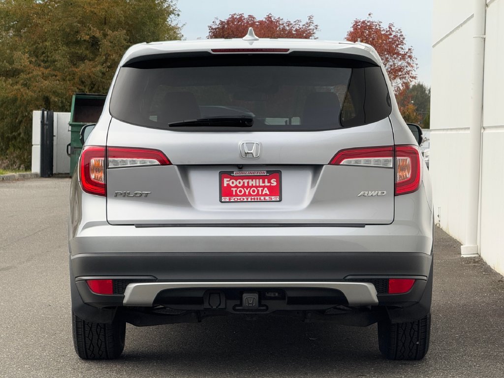 Used 2020 Honda Pilot EX image 6