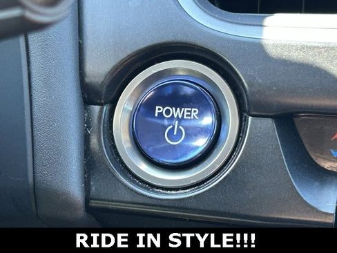 Used 2021 Lexus UX 250h image 25