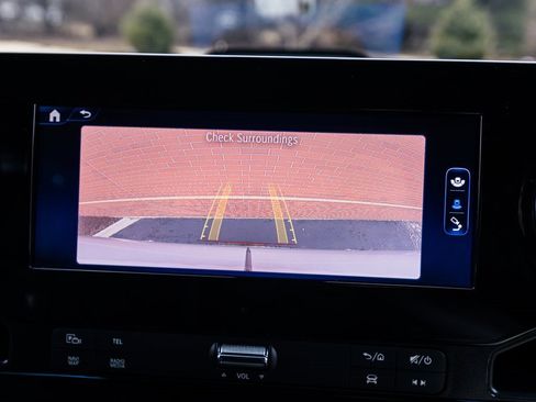 Used 2025 Mercedes-Benz Sprinter 2500 image 16