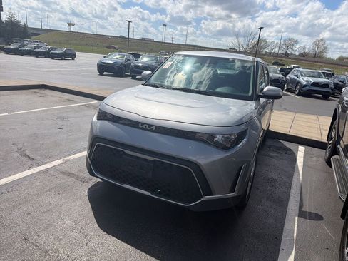 Used 2024 Kia Soul LX w/ Option Group 015 image 10