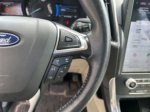 Used 2023 Ford Edge Titanium AWD/4WD image 23