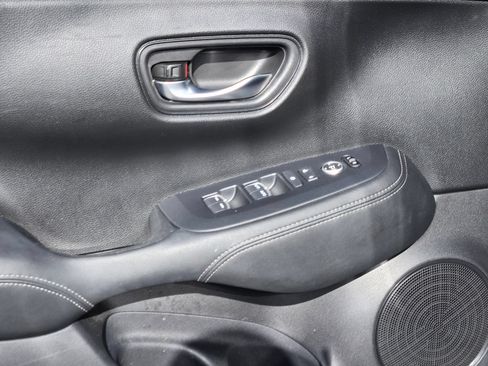 Certified 2024 Honda HR-V EX-L image 11