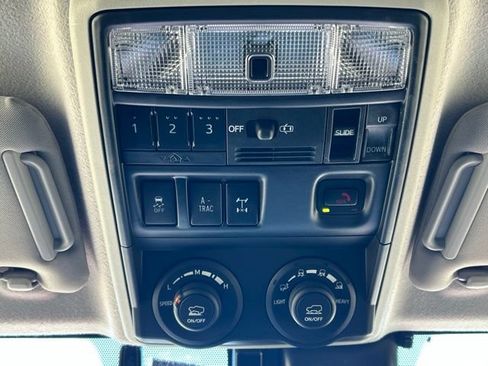 Used 2021 Toyota 4Runner TRD Off-Road Premium w/ Moonroof Package AWD/4WD image 71