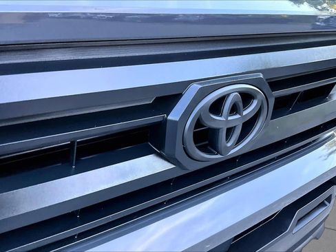 Certified 2024 Toyota Tacoma SR5 AWD/4WD image 28