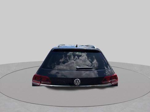 Used 2018 Volkswagen Atlas S AWD/4WD image 4
