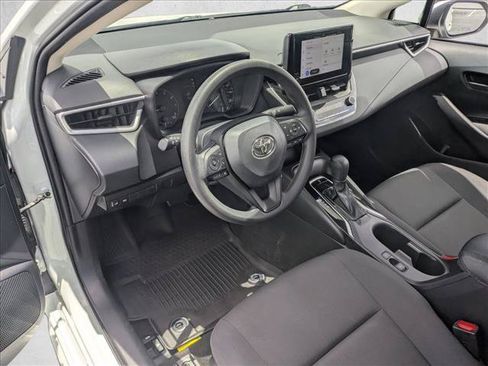 Used 2023 Toyota Corolla LE FWD image 9