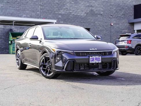 New 2026 Kia K4 GT-Line image 2