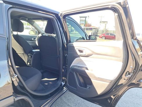 Used 2025 Jeep Compass Sport AWD/4WD image 14
