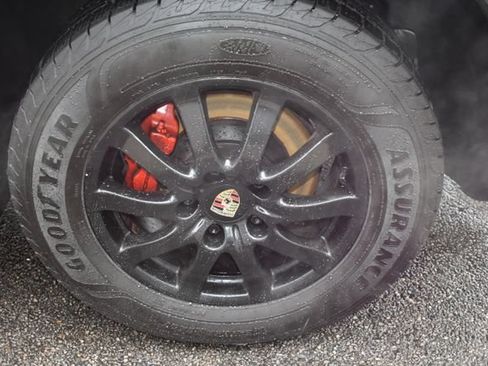 Used 2010 Porsche Cayenne AWD/4WD image 50
