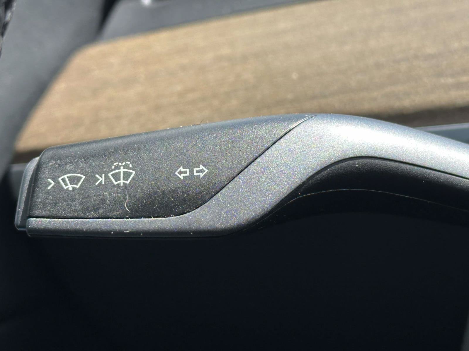 Used 2021 Tesla Model Y Long Range AWD/4WD image 24