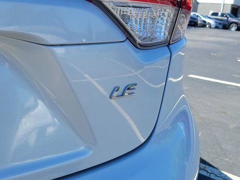 Used 2025 Toyota Corolla LE FWD image 8