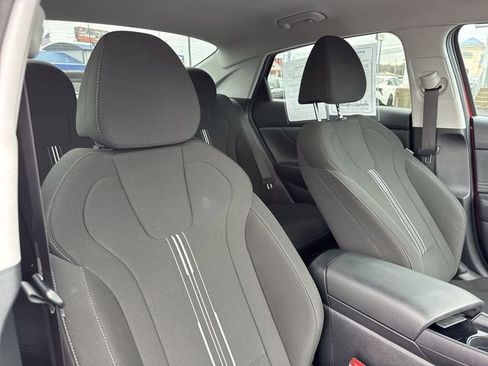 Used 2023 Hyundai Elantra SEL w/ Convenience Package image 24