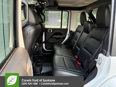 Used 2019 Jeep Wrangler Unlimited Sahara AWD/4WD image 11