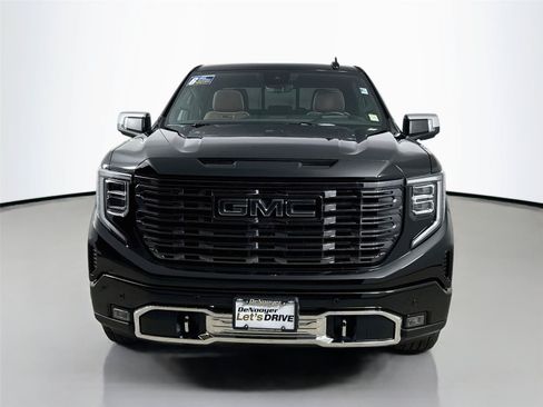 Used 2025 GMC Sierra 1500 Denali Ultimate AWD/4WD image 4