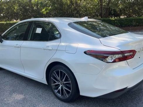 Used 2023 Toyota Camry XLE w/ Navigation Package FWD image 7