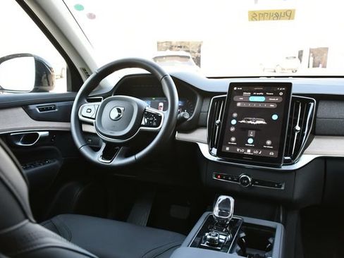 Used 2026 Volvo XC90 B6 Plus AWD/4WD image 19