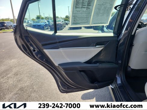 Used 2025 Toyota Camry XLE FWD image 15