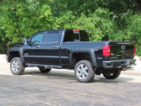 Certified 2019 Chevrolet Silverado 2500 LTZ w/ Custom Sport Edition AWD/4WD image 6