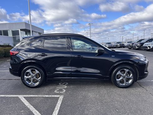 Used 2023 Ford Escape ST-Line w/ Tech Pack #1 image 8