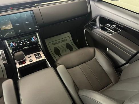 Certified 2023 Land Rover Range Rover SE image 23