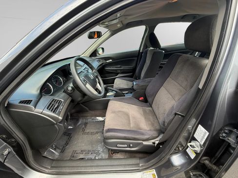 Used 2010 Honda Accord LX-P image 11
