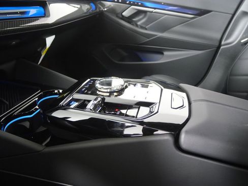 New 2026 BMW i5 M60 w/ Executive Package AWD/4WD image 20