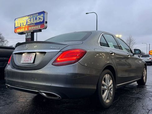 Used 2019 Mercedes-Benz C 300 4MATIC Sedan image 4