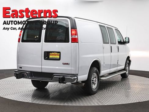 Used 2024 GMC Savana 2500 w/ Driver Convenience Package RWD image 5