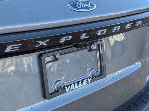 New 2025 Ford Explorer Active w/ Active Comfort Package image 15